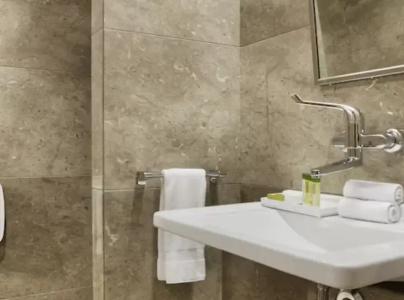 DoubleTree by Hilton Istanbul-Avcilar - 41