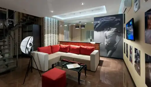 De Gaulle Boutique - 12