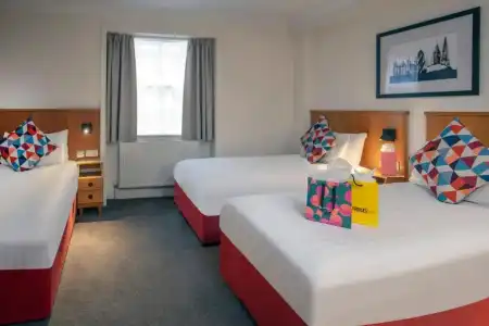 Queensway Sure Collection By Best Western - 2