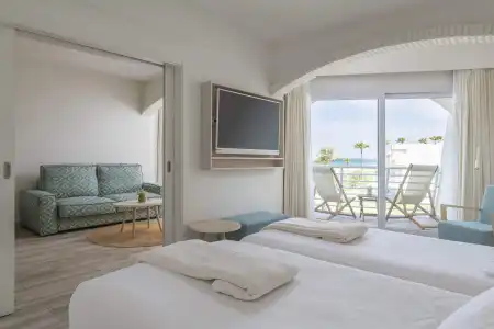Iberostar Waves Royal Andalus - 77