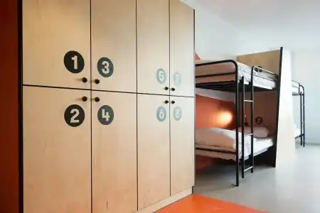 Via Suites - 46