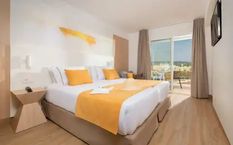 L'Azure - 37