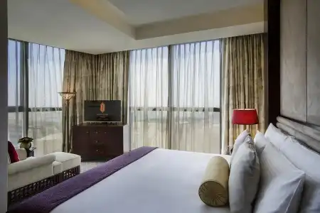 Bab Al Qasr - 71
