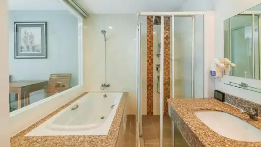 Elite Suites Patong - 74