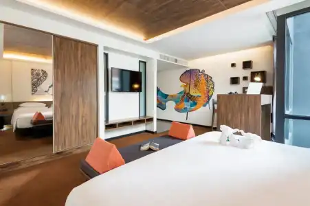 RakYim Siam Sukhumvit 15 - 71