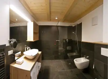 Zin Senfter Residence - 24