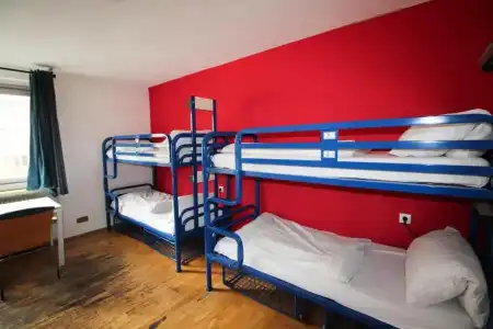 The 4You Hostel & - 86