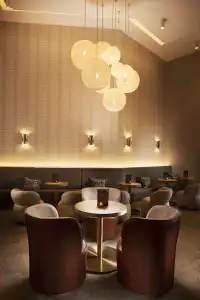 Hilton Darwin - 25