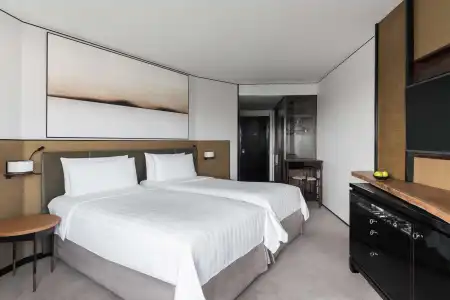 Shangri-La - 136