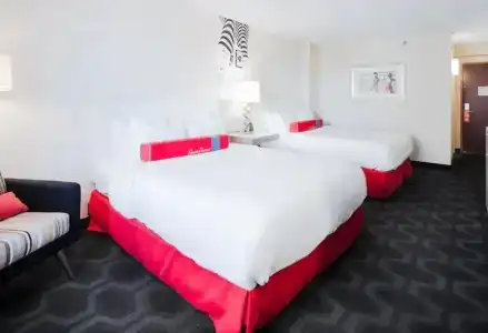 the Curtis Denver - a DoubleTree by Hilton - 44
