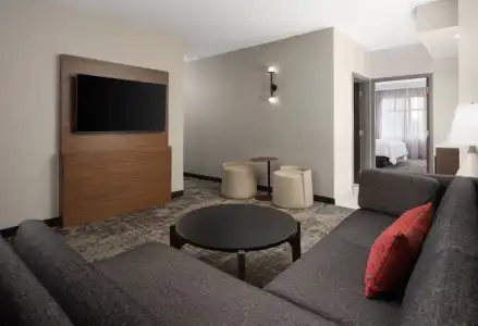 Embassy Suites Lincoln - 74