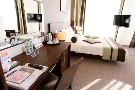 Spa Best Western Russian Manchester - 79