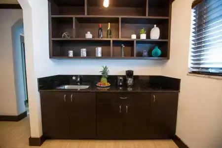 Lincoln Arms Suites - 69