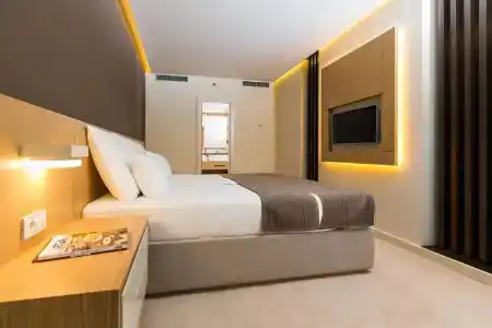 Hotel - 51