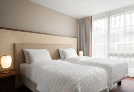 Le Meridien - 90