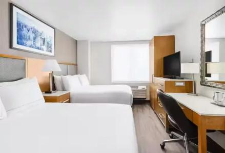 Doubletree Chelsea - 17