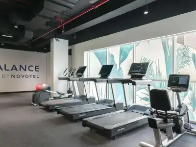 Novotel World Trade Centre Dubai - 18
