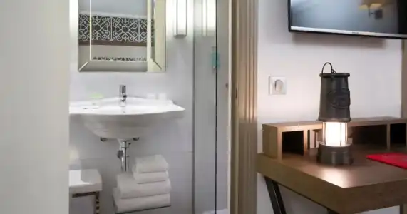 Hôtel Phileas Lazare & Spa - Opéra - 81