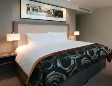 Clayton Chiswick - 2