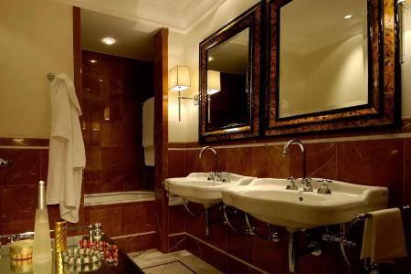 Corona d'Oro 1890 - 84