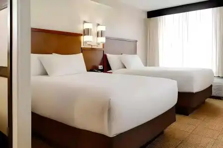 Comfort Suites Milwaukee West - 21