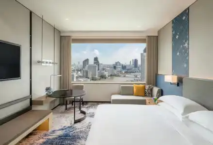Millennium Hilton Bangkok - 34