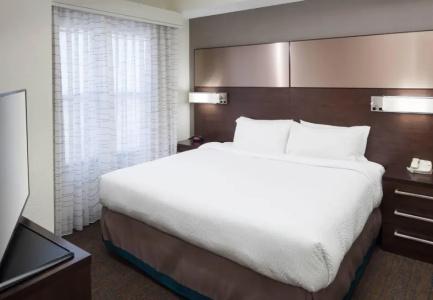 Residence Inn Kansas City Country Club Plaza - 29