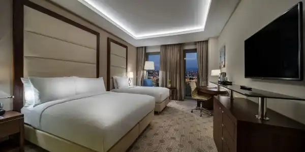 DoubleTree by Hilton Istanbul Topkapi - 40