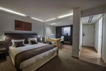 Crowne Plaza Zürich by IHG - 8