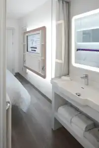 Yotel Istanbul Airport Landside, City Entrance - 12