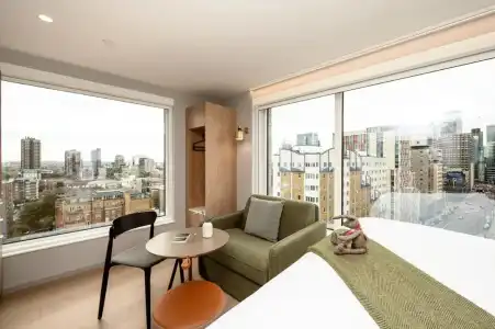 Marlin Aldgate Tower Bridge - 15