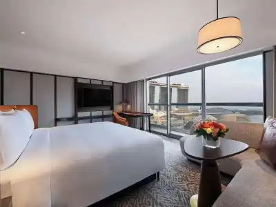 Fairmont - 73