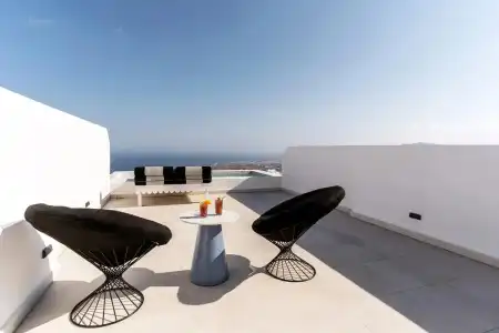 Cresanto Luxury Suites - 105