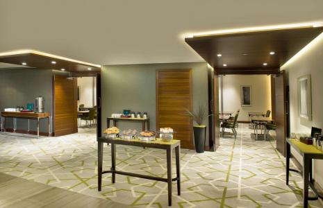 Hilton Garden Inn Dubai Al Muraqabat - Deira - 23