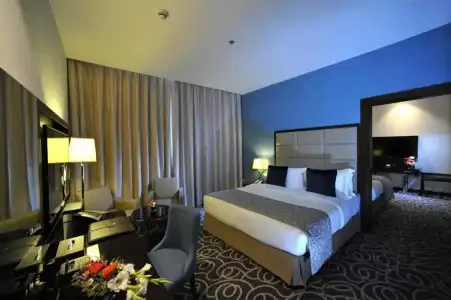 Ramada by Wyndham Abu Dhabi Corniche - 17