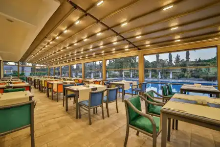 Nashira City Resort - 9