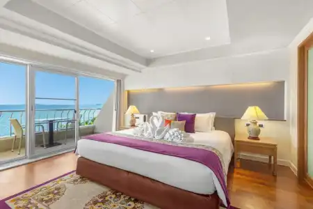 Royal Wing Suites & Spa Pattaya - 21