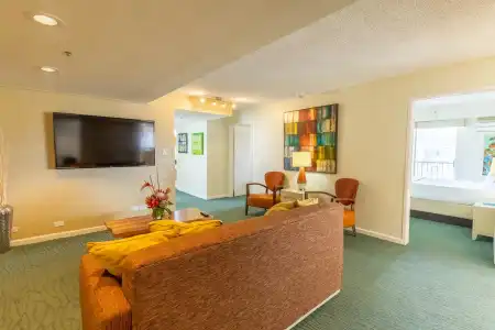 Coconut Waikiki - 46