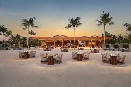 Centara Grand Lagoon Maldives - 7