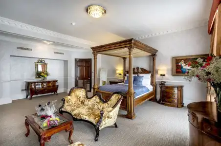 Grand Royale Hyde Park - 5