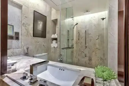 DoubleTree by Hilton Sukhumvit - 10
