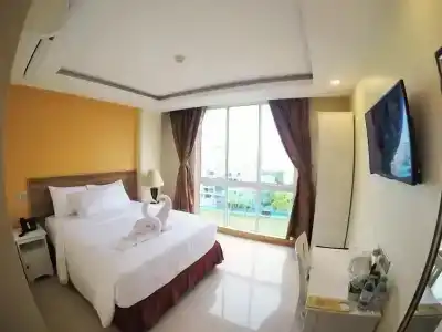 The Grand View - 4
