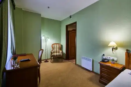 Academy - 5