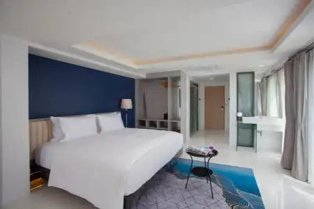 Anona Beachfront Phuket Resort - 65