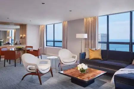 The Ritz-Carlton, Chicago - 5