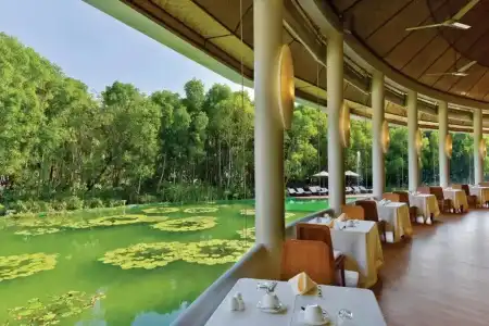 Dreamland Unique Sea and Lake Resort Spa - 9