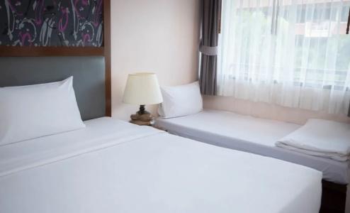 Baumanburi Patong - 70