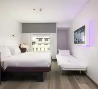Yotel - 61