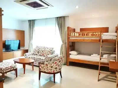 Royal Beach View Suites - 11