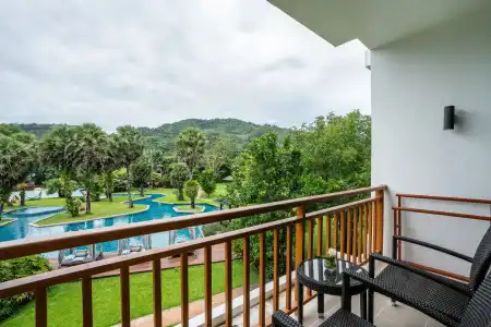 Naithonburi Beach Resort - 27